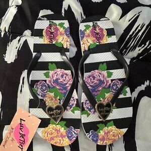 Luv Betsey by Betsey Johnson Black & Floral Flip Flop - NWT - Size 9
